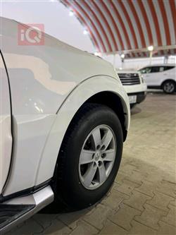 ميتسوبيشي باجيرو